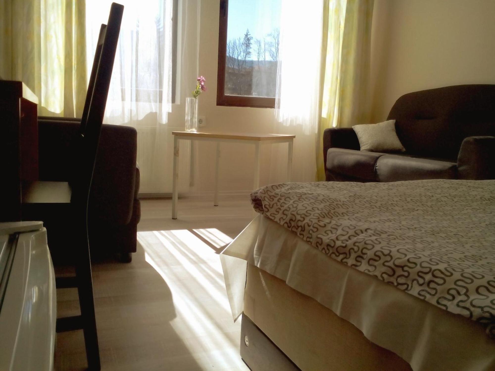 Hotel Hinovi Hvoyna Pokoj fotografie